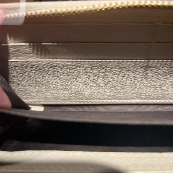 Gucci GG Marmont Berry Long Wallet - Strawberry Cherry Print - COA Included - Picture 3 of 7